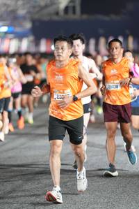 BIB: 20438
                            <button type="button" onclick="openModal(19605118)" class="btn btn-primary btn-sm float-right btn-popup" data-toggle="modal" data-target=".modal-high-quality">
                        <i class="fas fa-shopping-cart"></i> Add to Cart
                    </button>
                                            <button type="button" onclick="isThisMe(19605118, true)" class="btn btn-success btn-sm float-right btn-popup btn-isme hidden" data-toggle="tooltip" data-placement="bottom" title="นี่คือรูปของคุณใช่ไหม คลิกที่นี่เพื่อเอาเข้าอัลบั้ม">
                        <i class="fas fa-plus"></i> Add to album
                    </button>
                    <button type="button" onclick="isThisMe(19605118, false)" class="btn btn-warning btn-sm float-right btn-popup btn-isnotme hidden">
                        <i class="fas fa-ban"></i> Remove from album
                    </button>